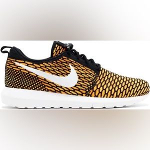 Nike Roshe NM Flyknit 'Total Orange'